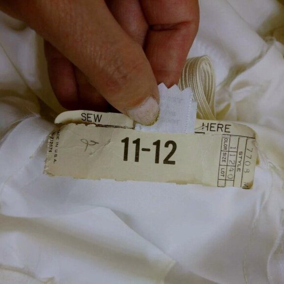 Vintage 1970s Wedding Dress Bridal Gown Long Sleeves Lace Chiffon 29"W 36"B - Picture 10 of 11